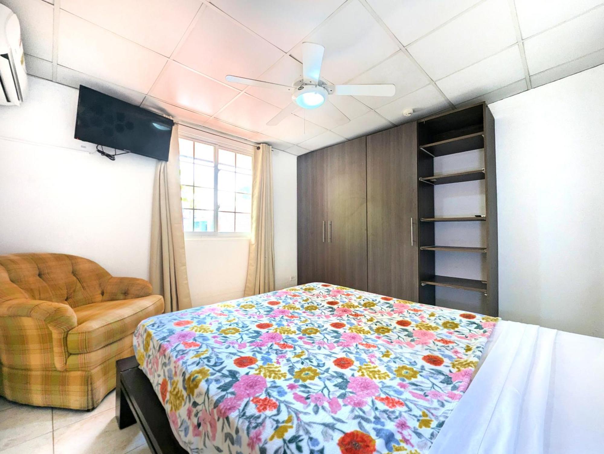 Hostal Yoha Kota Panama Bagian luar foto